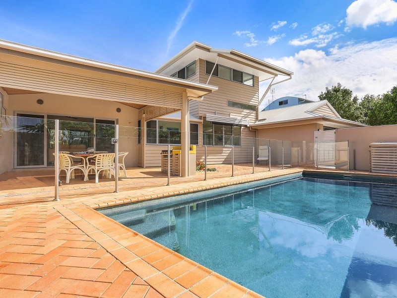 5 Freedom Place, Sunrise Beach QLD 4567