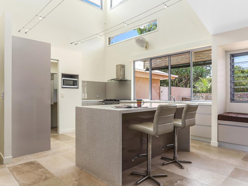 5 Freedom Place, Sunrise Beach QLD 4567