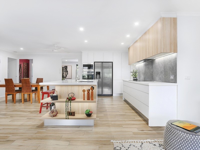 16 Columbia Drive, Sunrise Beach QLD 4567