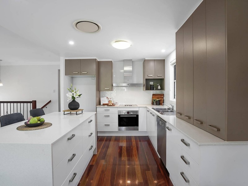 6 Bank Street, Windsor QLD 4030