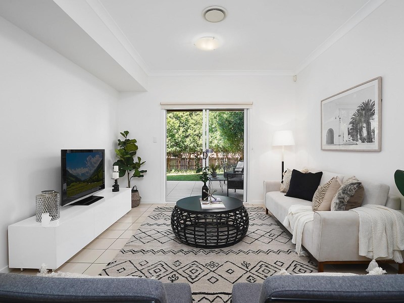 6 Bank Street, Windsor QLD 4030