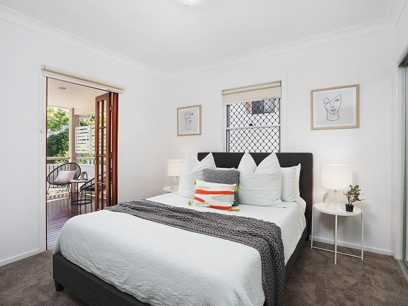 6 Bank Street, Windsor QLD 4030