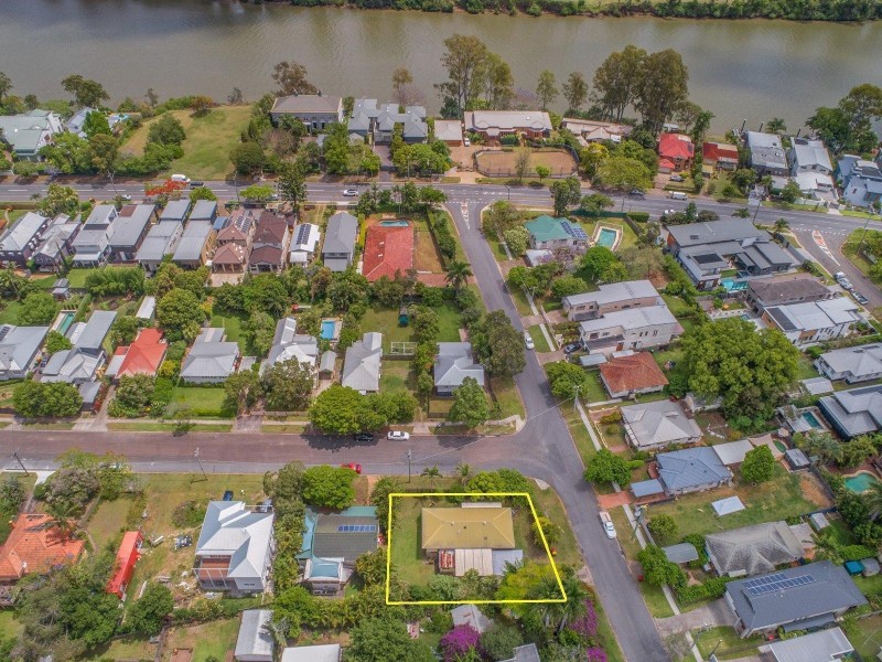 4 Camelot Street, Tennyson QLD 4105