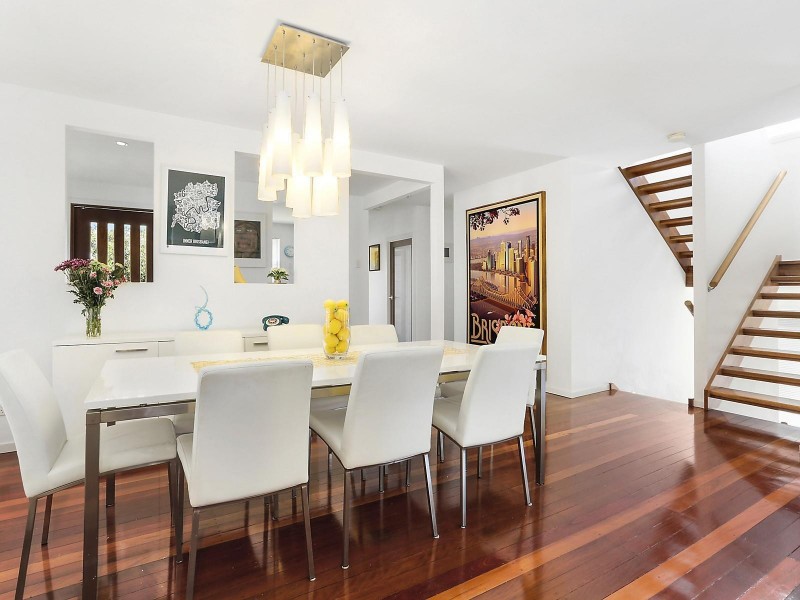 32 Effingham Street, Tarragindi QLD 4121