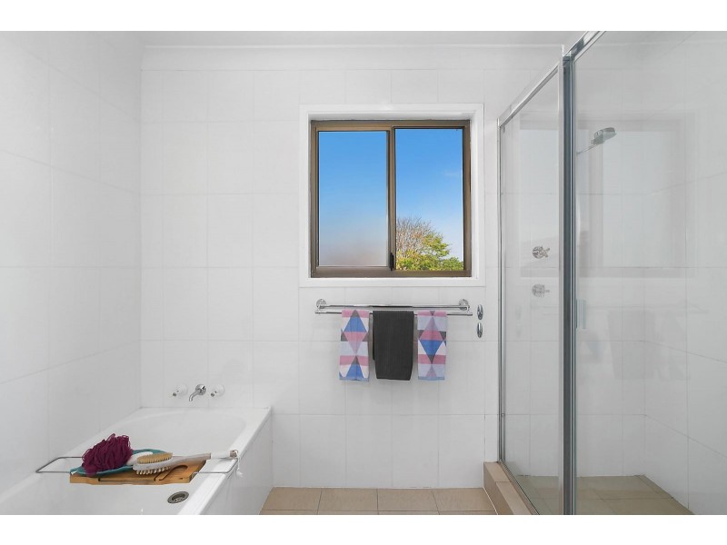 2 Brochet Street, Mansfield QLD 4122