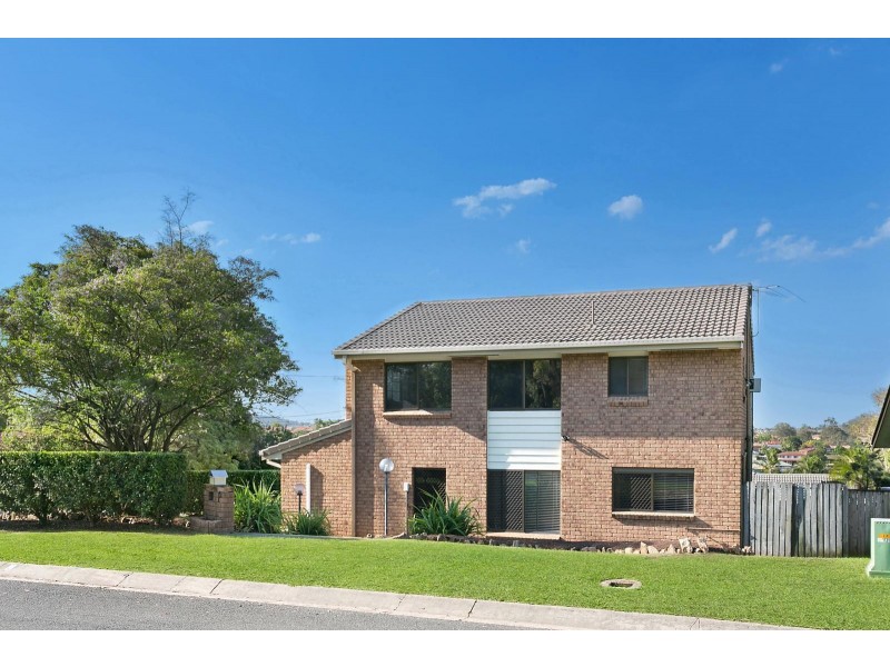 2 Brochet Street, Mansfield QLD 4122