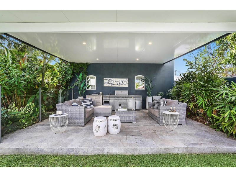 11 Myla Terrace, Tennyson QLD 4105