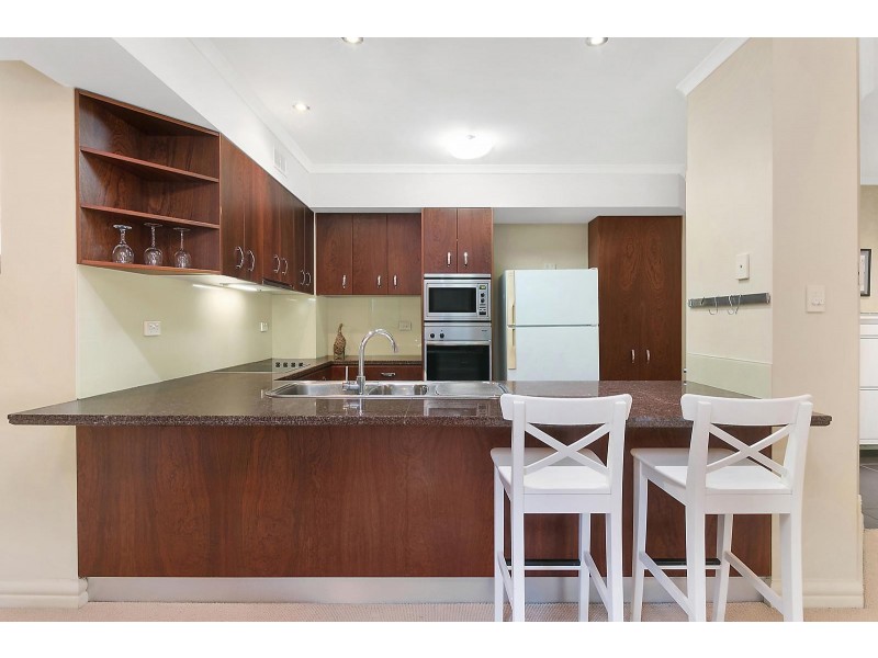 25/76 Thorn Street, Kangaroo Point QLD 4169