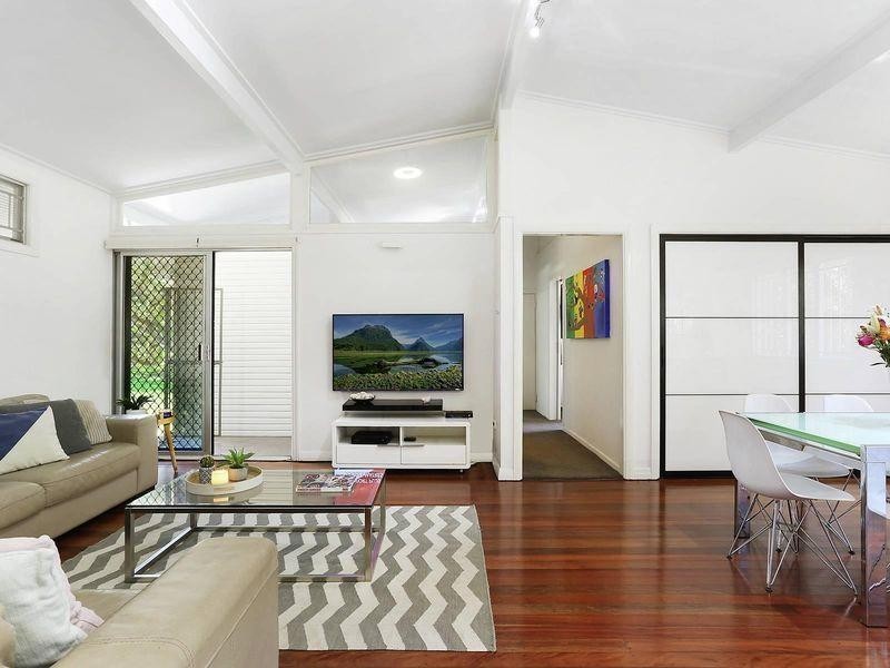 76 Ormadale Road, Yeronga QLD 4104