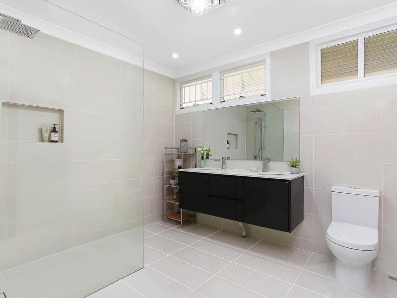 76 Ormadale Road, Yeronga QLD 4104