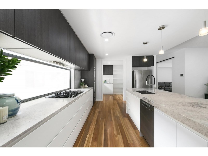248 Weller (Adjacent to Ellington St) Road, Tarragindi QLD 4121