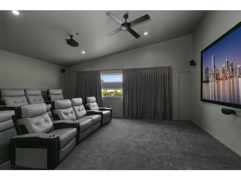 248 Weller (Adjacent to Ellington St) Road, Tarragindi QLD 4121