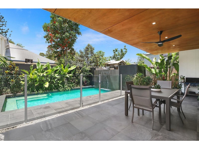 24 Athol Street, Yeronga QLD 4104