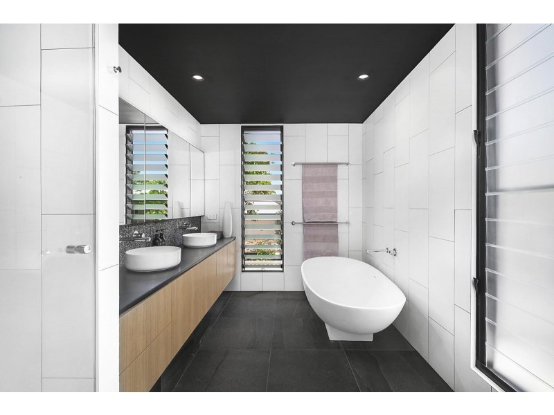 24 Athol Street, Yeronga QLD 4104