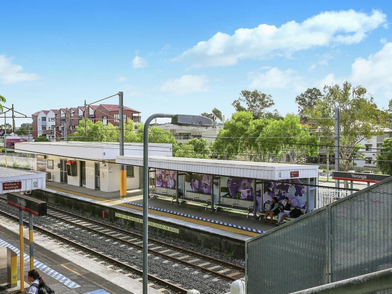 24 Athol Street, Yeronga QLD 4104