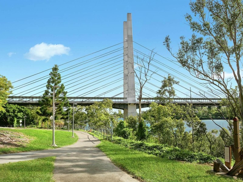 35 Newcastle Street, Fairfield QLD 4103