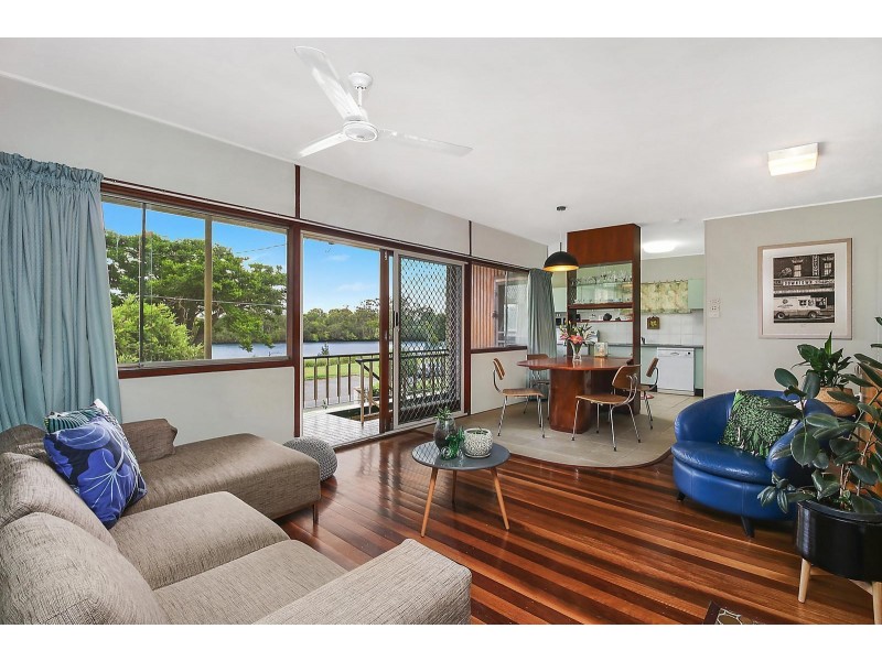 27 Esplanade, Yeronga QLD 4104