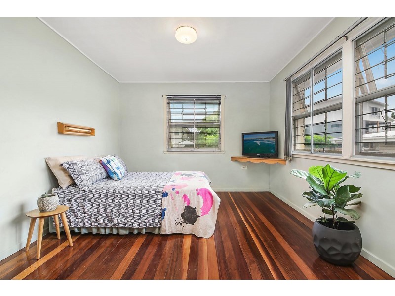 27 Esplanade, Yeronga QLD 4104