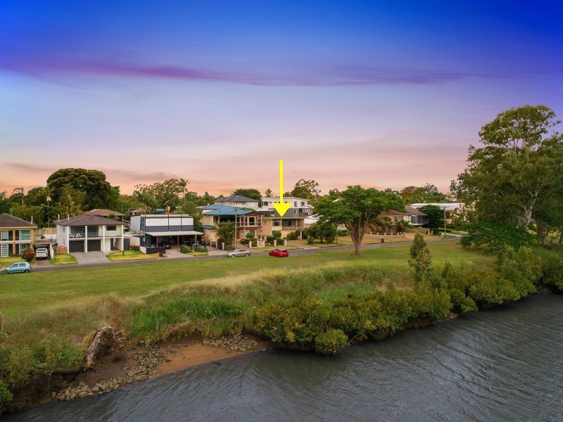 27 Esplanade, Yeronga QLD 4104