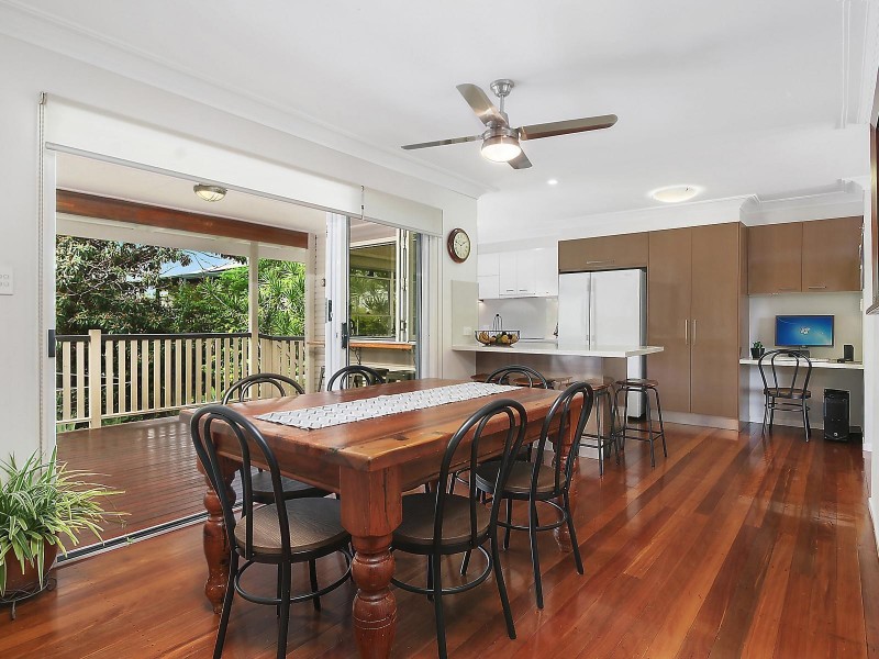 8 Garioch Street, Tarragindi QLD 4121