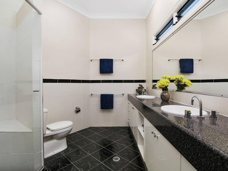 65 Qualtrough Street, Woolloongabba QLD 4102