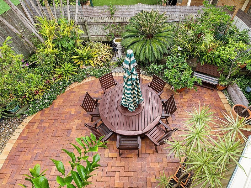 2/70 Denman Street, Greenslopes QLD 4120