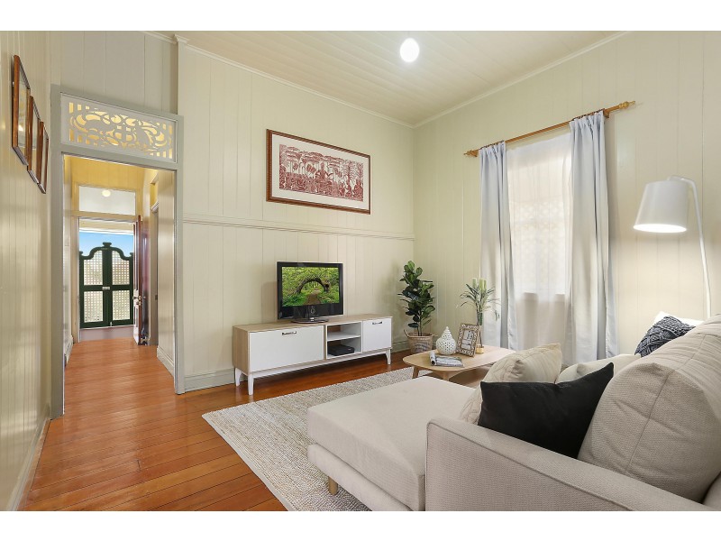 8 Taylor Street, Annerley QLD 4103