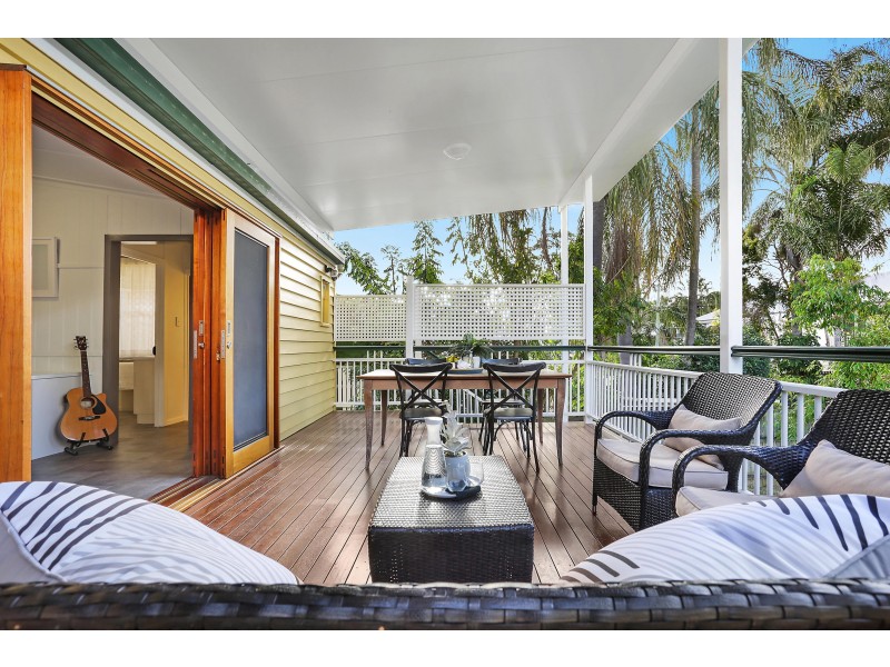 8 Taylor Street, Annerley QLD 4103