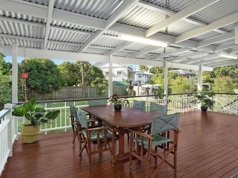 10 Park Road, Yeronga QLD 4104