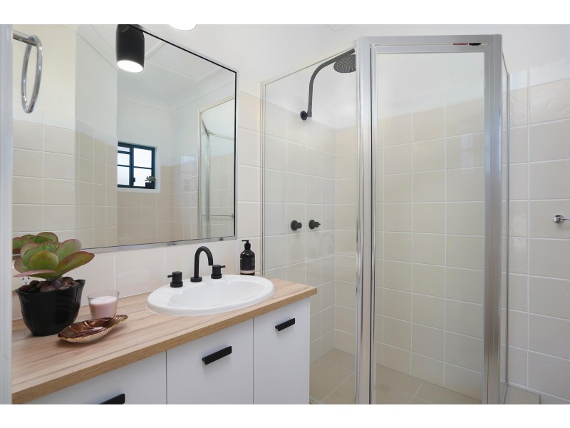 56 Ellen Street, Oxley QLD 4075