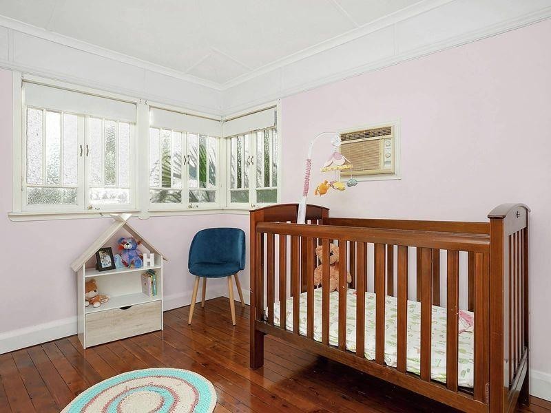 1 Laura Street, Tarragindi QLD 4121