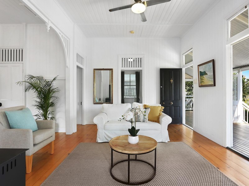 40 Sterculia Avenue, Holland Park West QLD 4121