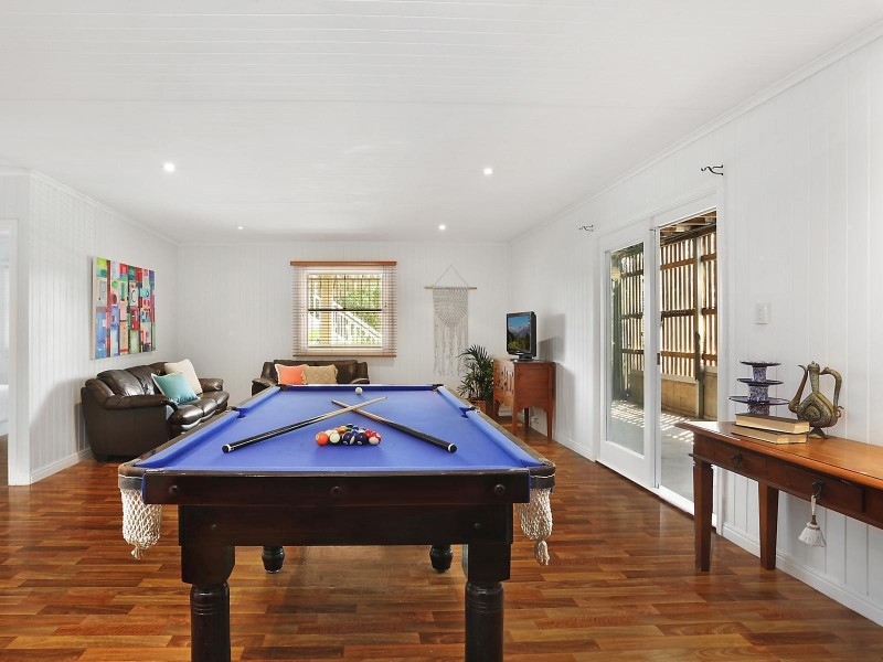 40 Sterculia Avenue, Holland Park West QLD 4121