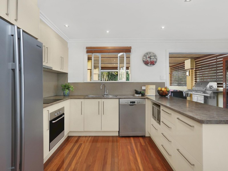 10 Marford Street, Chermside West QLD 4032