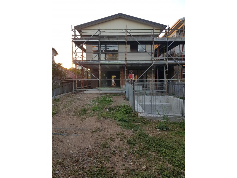 13 Lily Avenue, Yeronga QLD 4104