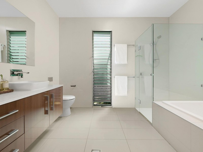 22 Instow Street, Yeronga QLD 4104