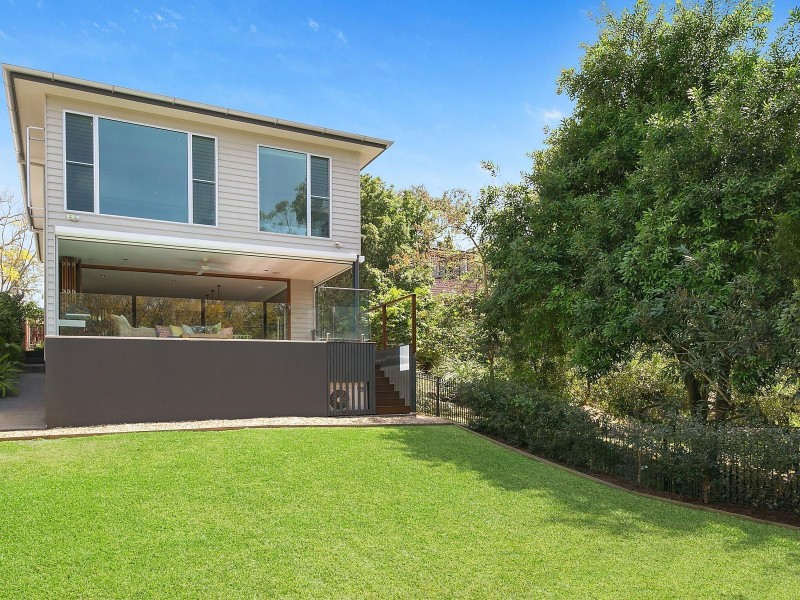 22 Instow Street, Yeronga QLD 4104