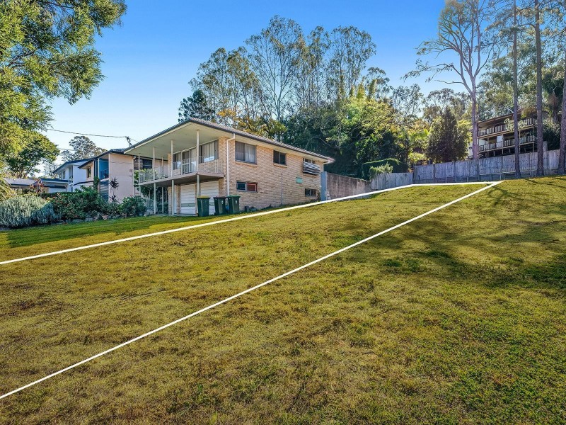 102 Barmore Street, Tarragindi QLD 4121