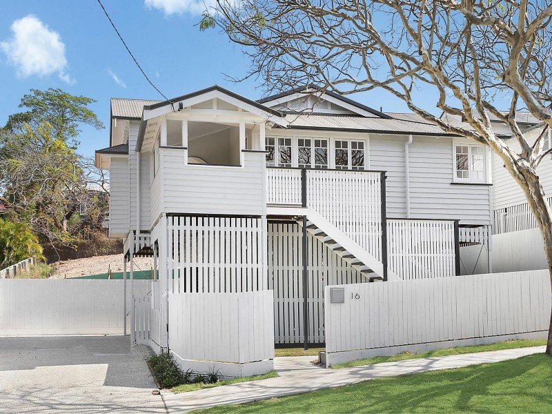 16 Ashby Street, Fairfield QLD 4103
