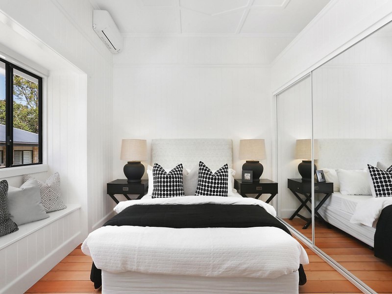 16 Ashby Street, Fairfield QLD 4103