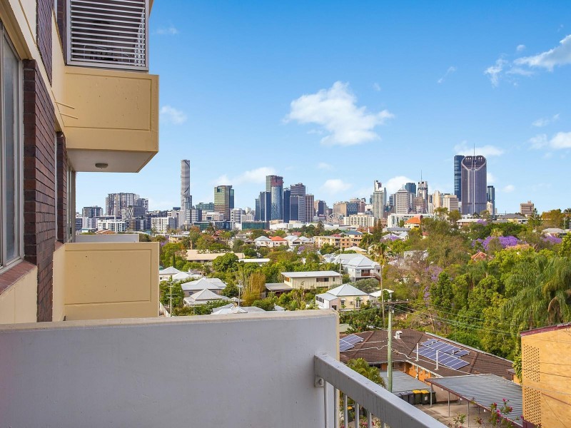Level 2, 19/104 Dornoch Terrace, Highgate Hill QLD 4101
