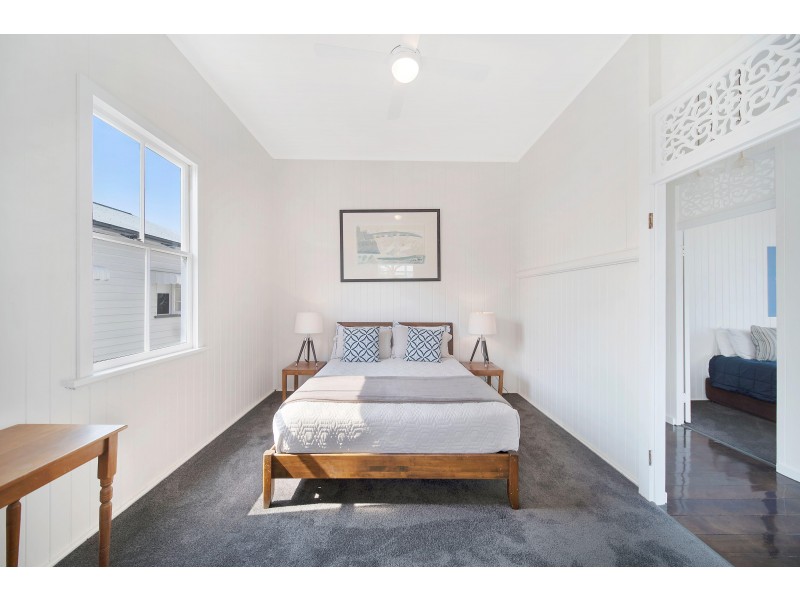 15 Ellesmere Street, Yeronga QLD 4104