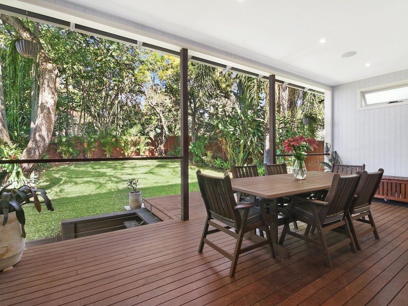 153 Cracknell Road, Tarragindi QLD 4121