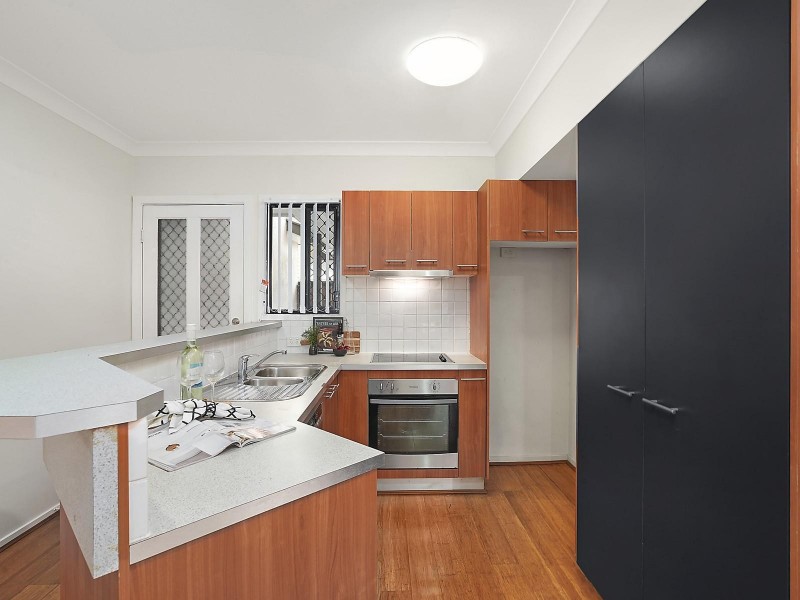 4/34 Querrin Street, Yeronga QLD 4104