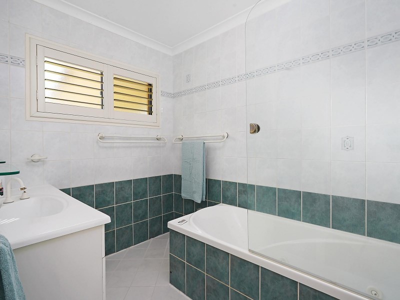 228 Monash Road, Tarragindi QLD 4121