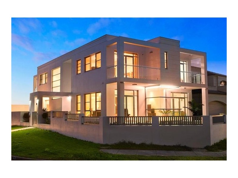 17 Riverview Avenue, Connells Point NSW 2221