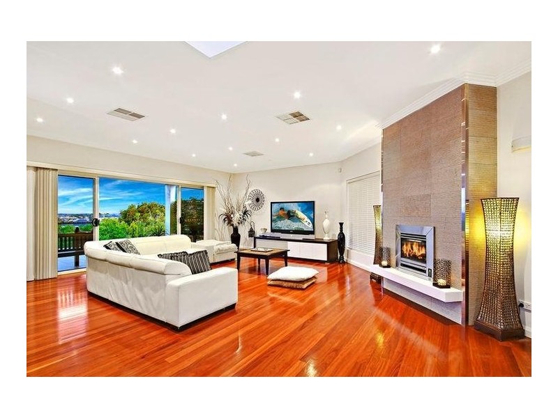 1 Marie Dodd Crescent, Blakehurst NSW 2221