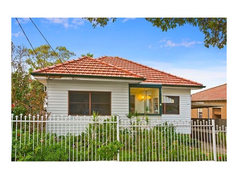 2B Wilson Street, Kogarah NSW 2217
