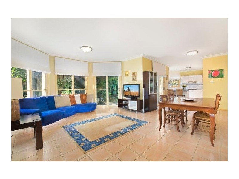 83 Lansdowne Crescent, Oatley NSW 2223