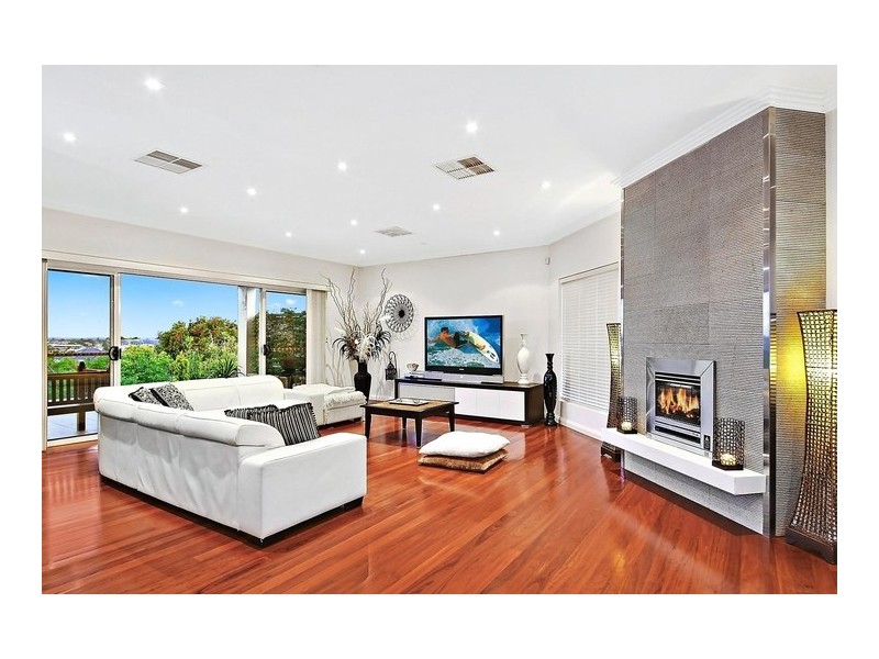 1 Marie Dodd Crescent, Blakehurst NSW 2221